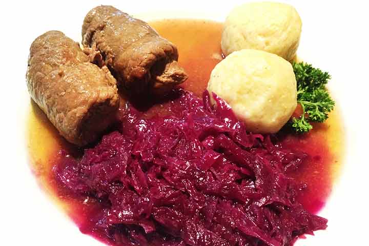 Beef-rolls-in-gravy