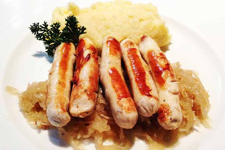 Grilled-Nuernberger-sausages