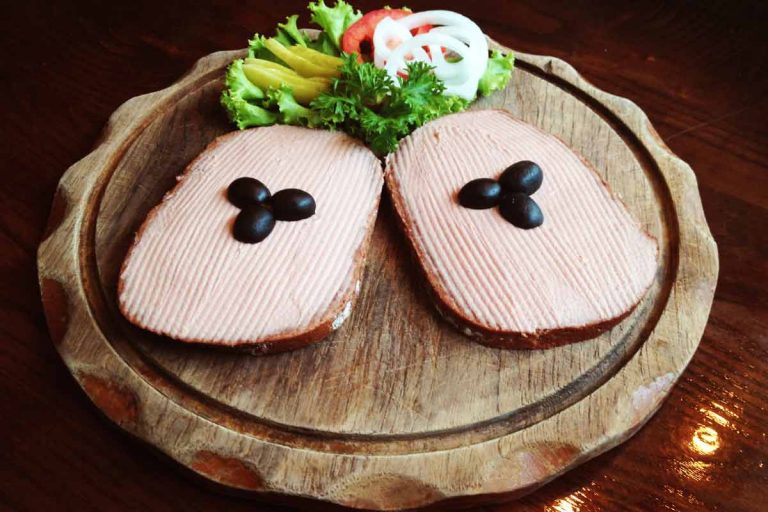 Liver-sausage-on-German-bread